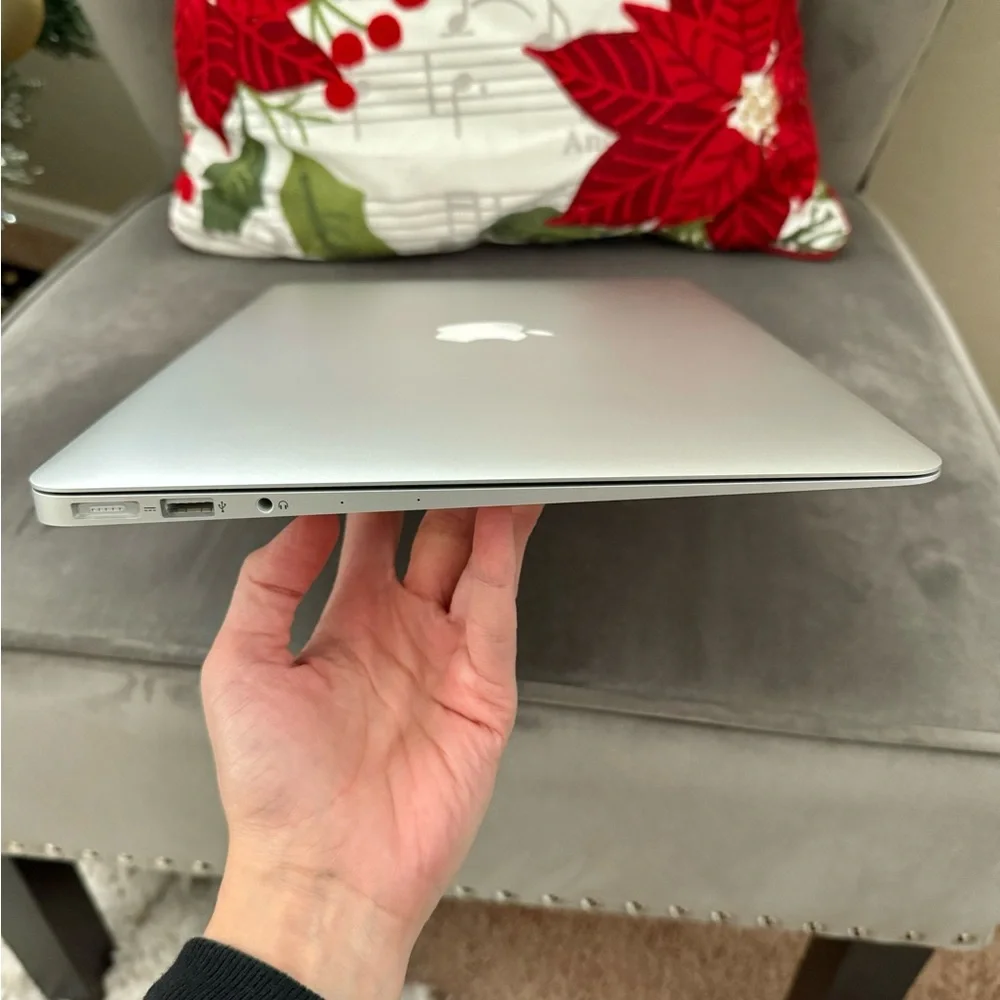MacBook Air 13-inch